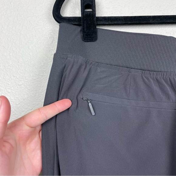 ATHLETA Women's 12 Brooklyn Ankle Pants Green Athleisure Activewear Casual Gym - Picture 9 of 13